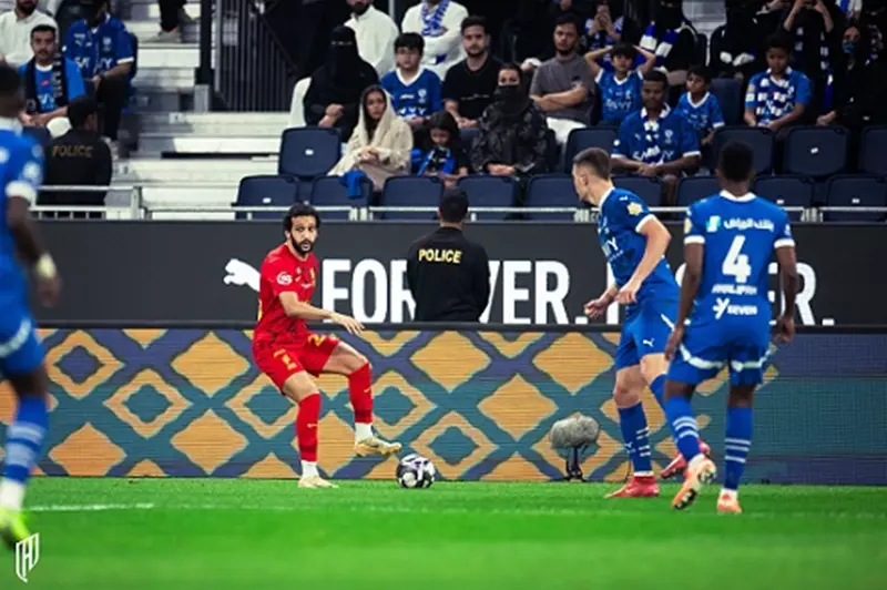 "الهلال يتأهل إلى دوري أبطال آسيا للنخبة بعد إنجازه المميز أمام القادسية" (فيديو)
