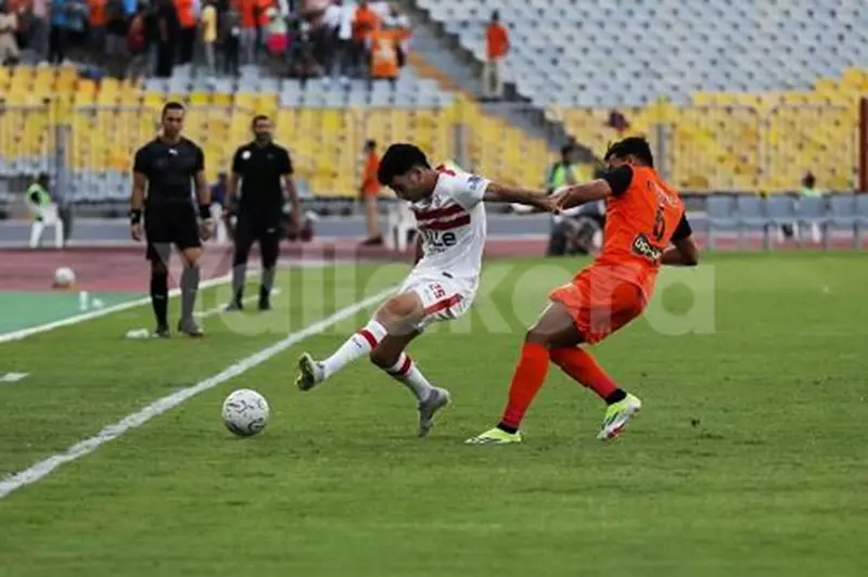 حمادة القلاوي يقود تحكيم مباراة الزمالك وفاركو، والشناوي يتولى إدارة تقنية الـVAR