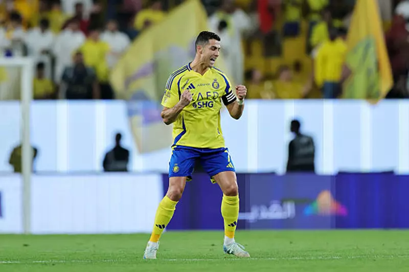 رونالدو يحصد الحذاء الذهبي في الدوري السعودي للمرة الثانية على التوالي