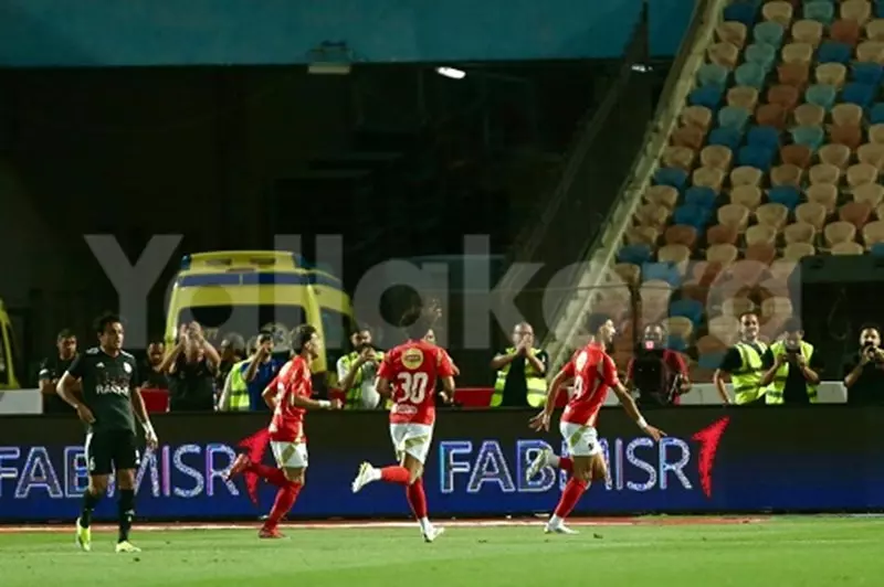 نسر الأهلي يعتلي سماء المجد: تتويجه بدرع الدوري للمرة الـ45