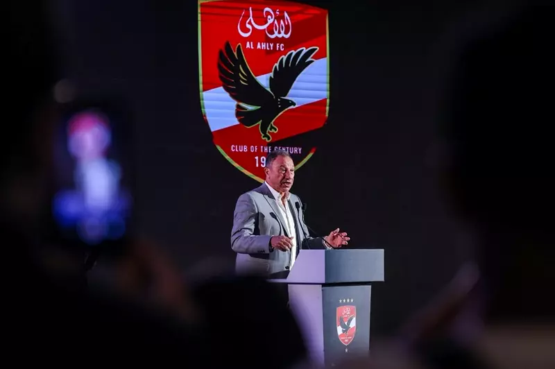 الخطيب يثمن دعم الجماهير ويكشف مصادر تمويل الأهلي