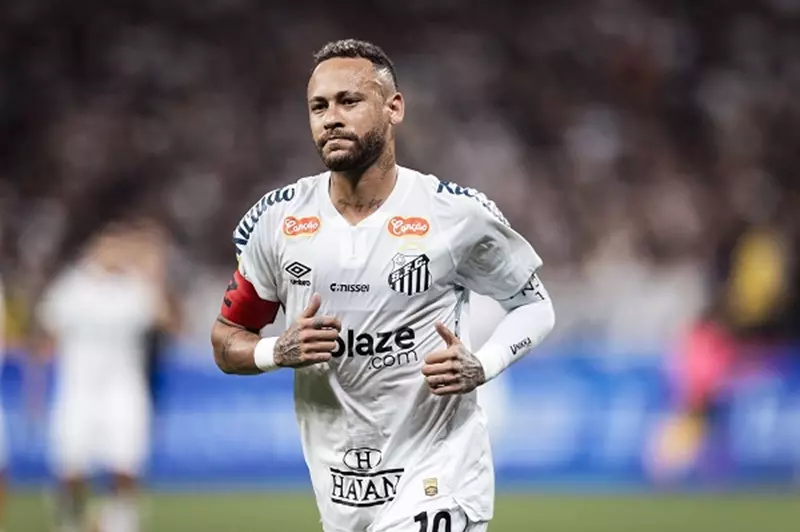 قبل مواجهة الأهلي: باتشوكا يستهدف ضم نيمار في كأس العالم للأندية