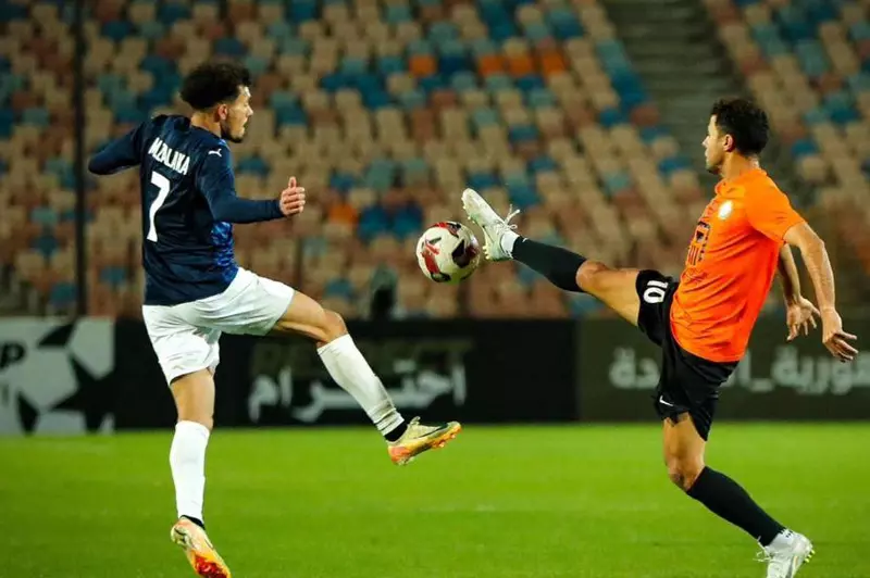 محمود وفا يتولى إدارة نهائي كأس الرابطة بين سيراميكا كليوباترا والبنك الأهلي